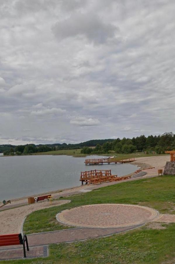Domek Letniskowy Nad Jeziorem Wiejskim Lakie Extérieur photo