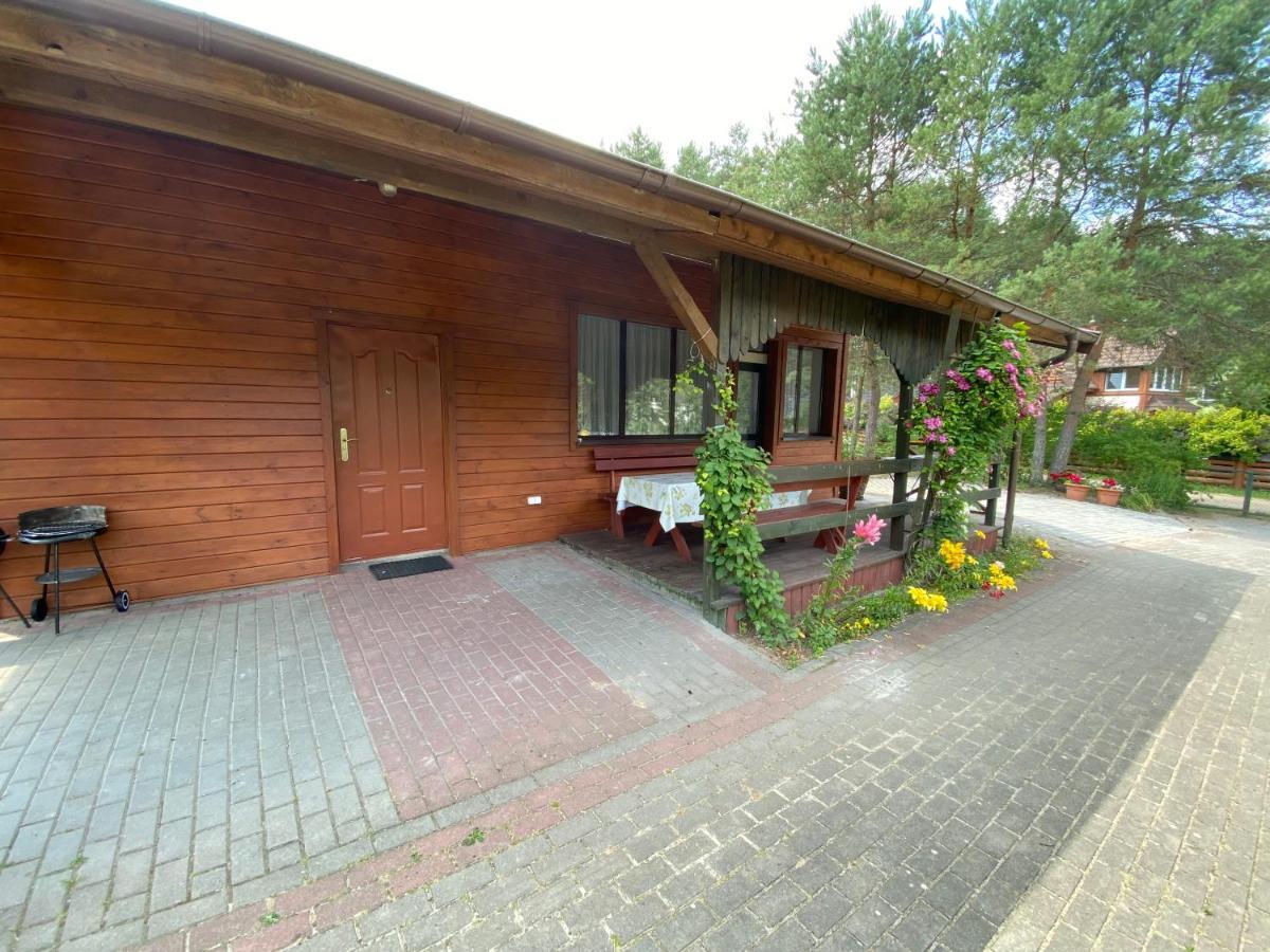Domek Letniskowy Nad Jeziorem Wiejskim Lakie Extérieur photo