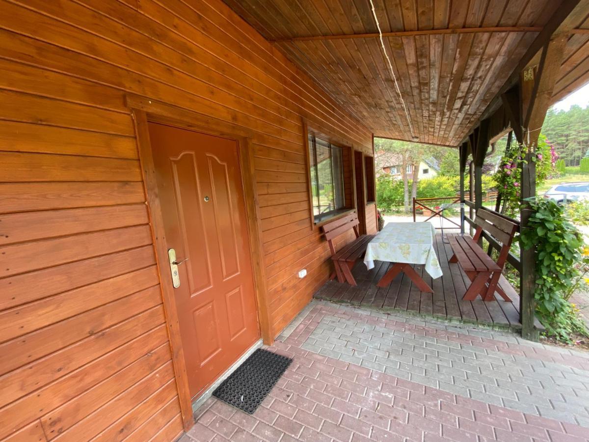 Domek Letniskowy Nad Jeziorem Wiejskim Lakie Extérieur photo