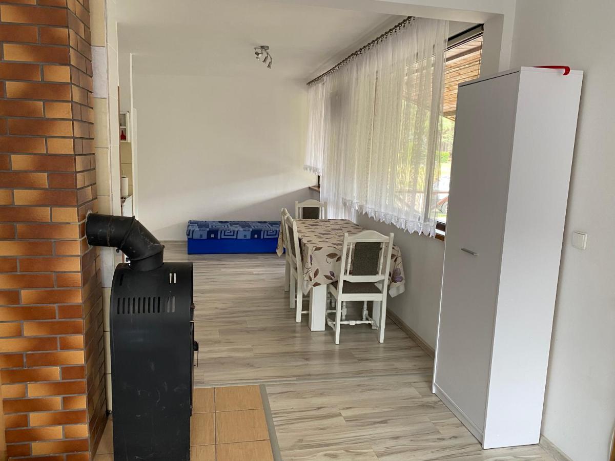 Domek Letniskowy Nad Jeziorem Wiejskim Lakie Extérieur photo