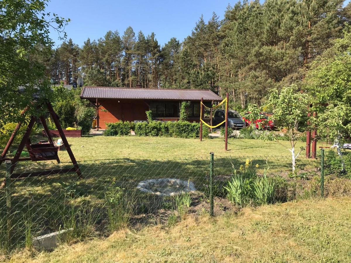 Domek Letniskowy Nad Jeziorem Wiejskim Lakie Extérieur photo